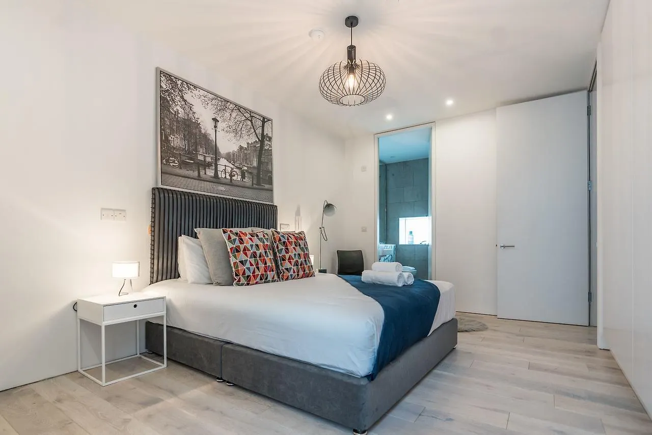 The Michael Collins Suite - Hiphipstay Dublin 0*,  Irsko